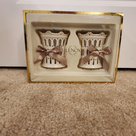 Lenox Pierced Ribbon Votives Set of 2 with Box - Picture 1 of 5